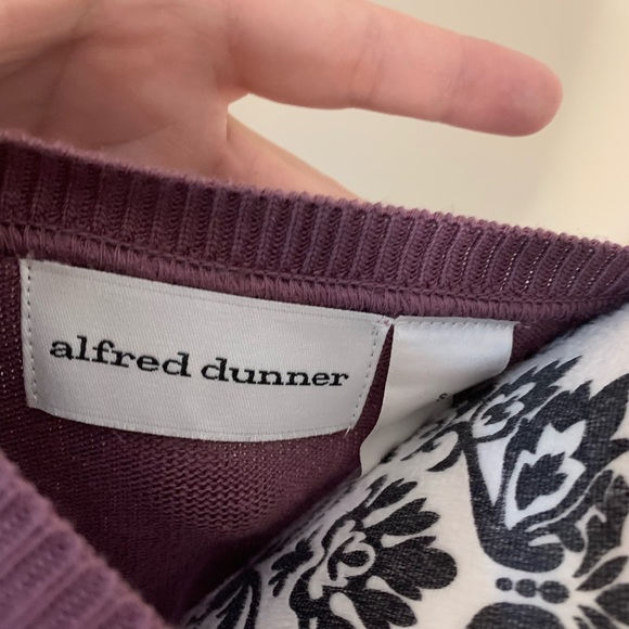 Alfred Dunner, purple geometric short sleeve sweater, size small - Picture 6 of 10